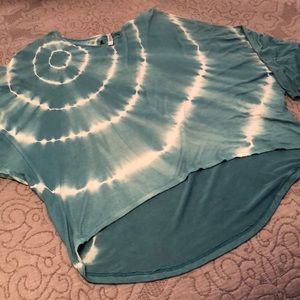 TyeDye Batwing Cutback Tunic Top